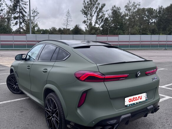 2024 BMW X6 M Competition III (F96) Рестайлинг, зелёный, 15000000 рублей - вид 4