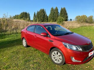 2012 Kia Rio 5-speed III, красный, 750000 рублей, вид 4
