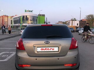 2010 Kia Ceed I Рестайлинг, серебристый, 530000 рублей, вид 2