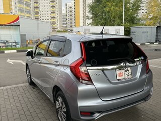 2018 Honda Fit III Рестайлинг, серый, 1500000 рублей, вид 5