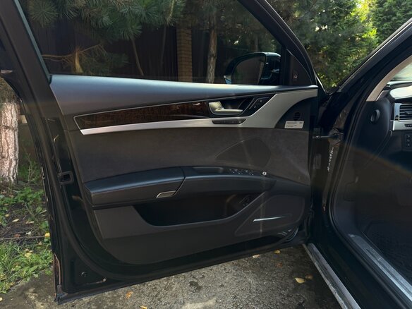 2010 Audi A8 III (D4), чёрный - вид 13