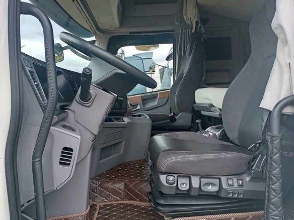 2024 Dongfeng DFH 4180, белый, 4200000 рублей - вид 8