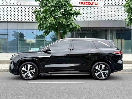 2025 BYD Tang L, чёрный, 5770200 рублей, вид 4