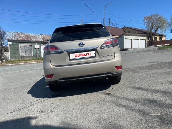 2013 Lexus RX 450h III Рестайлинг, золотистый, 2550000 рублей - вид 2