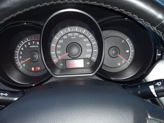2015 Kia Rio 6-speed III, белый, 540000 рублей, вид 2