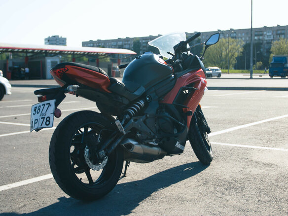 2014 Kawasaki ER-6F (Ninja 650R), пурпурный - вид 4