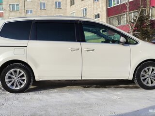 2012 Volkswagen Sharan II, белый, 1399000 рублей, вид 2