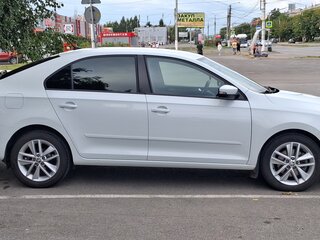 2017 Skoda Rapid I Рестайлинг, белый, 1270000 рублей, вид 2