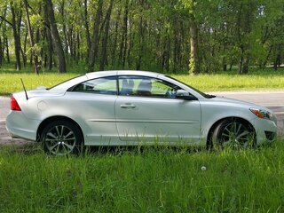 2012 Volvo C70 II Рестайлинг, белый, 2200000 рублей, вид 3