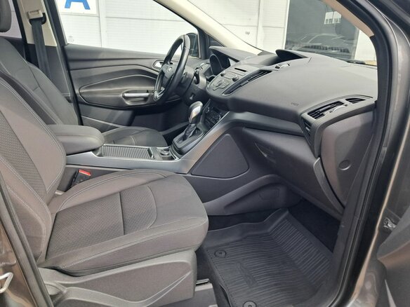 2017 Ford Kuga II Рестайлинг, серый, 1069000 рублей - вид 10