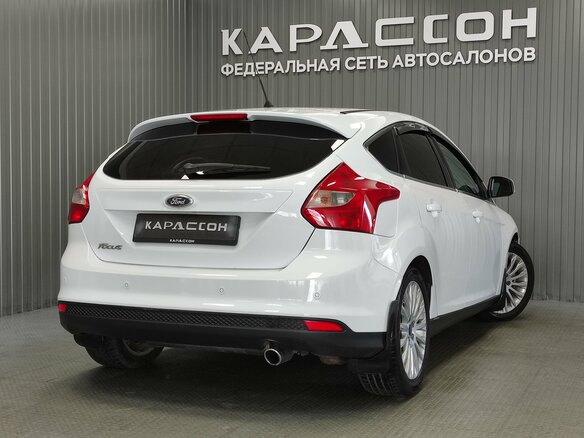 2012 Ford Focus III, белый, 740000 рублей - вид 1