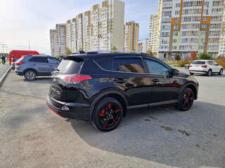 2017 Toyota RAV4 IV (XA40) Рестайлинг, чёрный, 3200000 рублей, вид 4