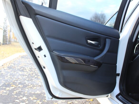 2012 BMW 3 серии 320i V (E90/E91/E92/E93) Рестайлинг, белый - вид 20