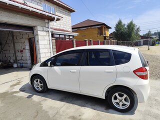 2011 Honda Fit II, белый, 950000 рублей, вид 4