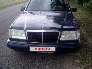 1995 Mercedes-Benz E-Класс 200 I (W124), синий, 450000 рублей, вид 1