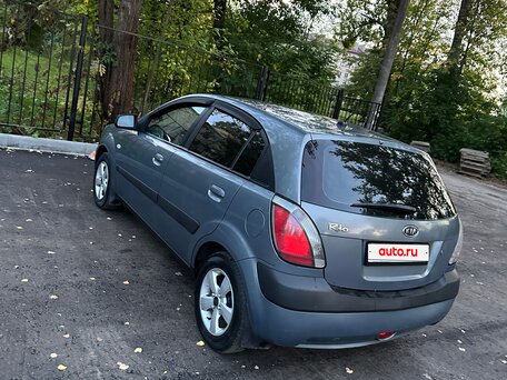 2009 Kia Rio II Рестайлинг, серый, 575000 рублей, вид 4
