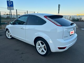 2011 Ford Focus II Рестайлинг, белый, 560000 рублей, вид 5