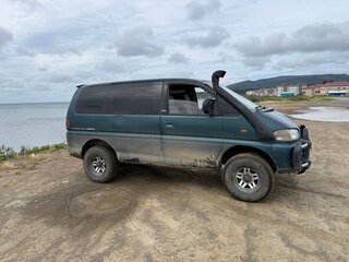 1996 Mitsubishi Delica IV, зелёный, 900000 рублей, вид 2