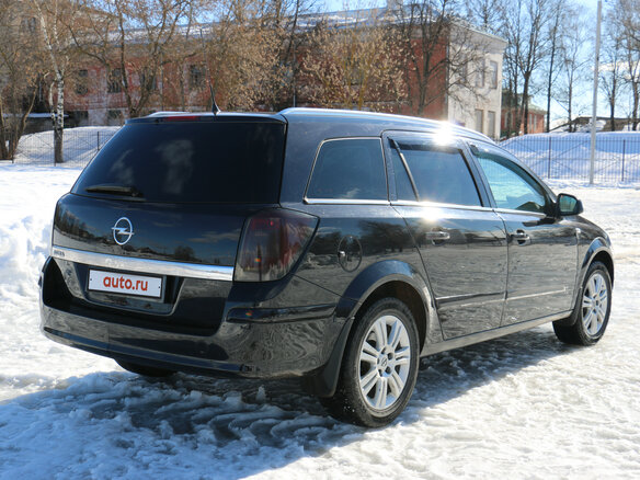 2011 Opel Astra H Рестайлинг, чёрный - вид 1