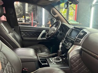 2015 Toyota Land Cruiser 200 Series Рестайлинг 1, чёрный, 3750000 рублей, вид 5