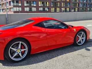 2010 Ferrari 458 Italia, красный, 17000000 рублей, вид 5