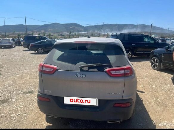 2017 Jeep Cherokee V (KL), серый, 1960000 рублей - вид 4