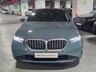 2025 BMW 5 серии 520i VIII (G60/G61/G68), серый, 5786000 рублей, вид 2