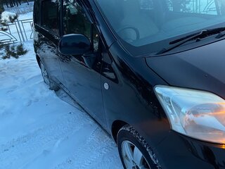 2009 Toyota Passo Sette, чёрный, 810000 рублей, вид 5