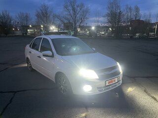 2012 Lada (ВАЗ) Granta I, белый, 420000 рублей, вид 1