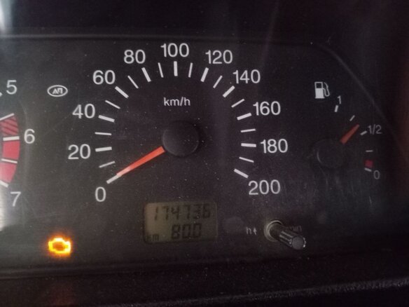 2014 Lada (ВАЗ) 2121 (4x4) I Рестайлинг, белый, 800000 рублей - вид 4