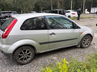2006 Ford Fiesta Mk5, серый, 390000 рублей, вид 3