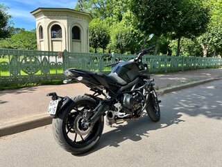 2017 Yamaha MT-09 (FZ-09), чёрный, 800000 рублей, вид 3