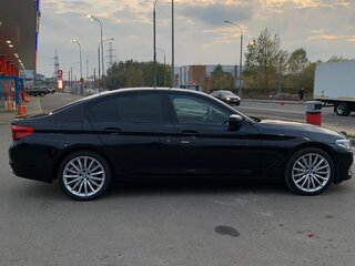 2019 BMW 5 серии 530d xDrive VII (G30/G31/G38), чёрный, 4500000 рублей, вид 5