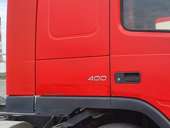 2008 Volvo FM, красный, 4900000 рублей - вид 15