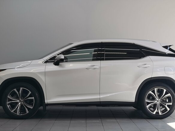 2019 Lexus RX 300 IV Рестайлинг, белый, 5250000 рублей - вид 7