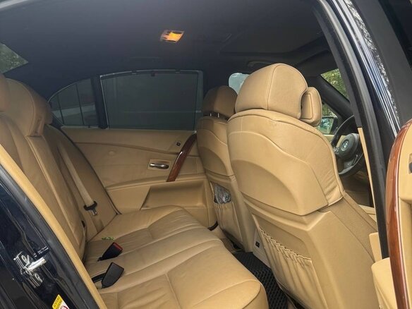2005 BMW 5 серии 530xi V (E60/E61), чёрный, 1070000 рублей - вид 6