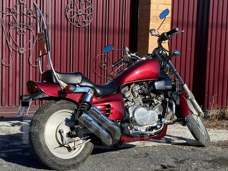 1990 Honda Magna, пурпурный, 320000 рублей, вид 2