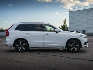 2017 Volvo XC90 II, белый, 3817000 рублей, вид 4