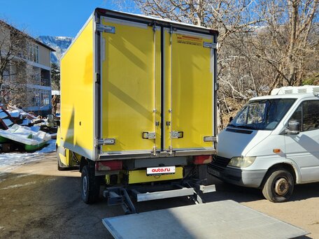 2015 Mercedes-Benz Sprinter, жёлтый, 2900000 рублей, вид 5