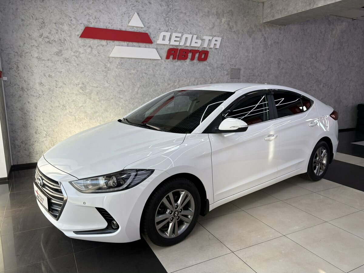 Открыть фотографии: Hyundai Elantra VI (AD)