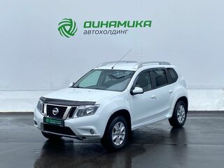 Nissan Terrano III (D10)