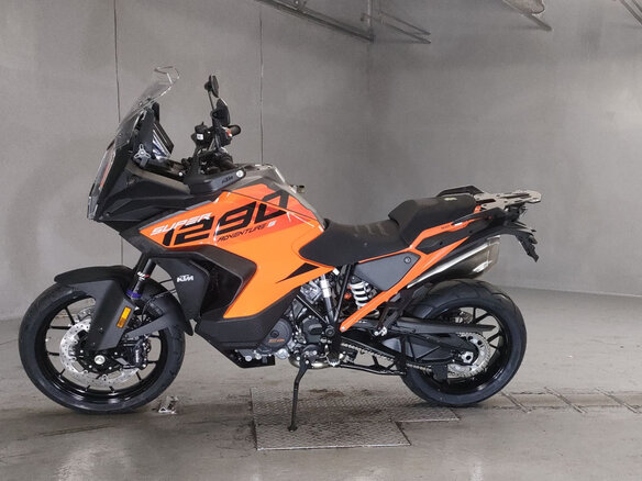 2023 KTM 1290 Super Adventure S, оранжевый, 1700000 рублей - вид 1