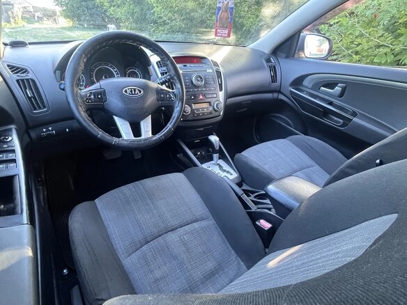 2011 Kia Ceed I Рестайлинг, серебристый, 650000 рублей - вид 6