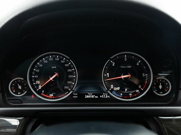 2016 BMW 5 серии 530d xDrive VI (F10/F11/F07) Рестайлинг, чёрный - вид 21