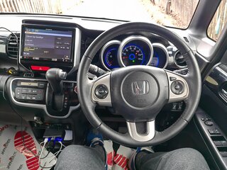 2017 Honda N-BOX I Рестайлинг, зелёный, 899999 рублей, вид 2