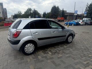 2009 Kia Rio II, серебристый, 445000 рублей, вид 4