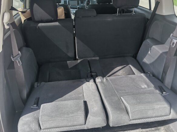 2008 Toyota ISis I, серый, 940000 рублей - вид 3