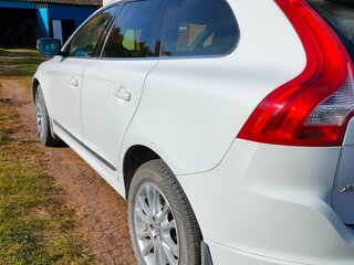 2013 Volvo XC60 I Рестайлинг, белый, 1800000 рублей, вид 4