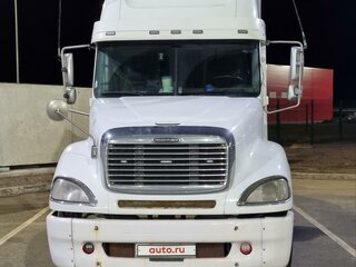 2002 Freightliner Columbia, белый, 2300000 рублей, вид 1
