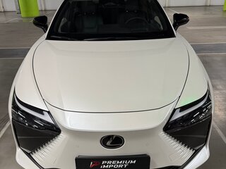 2023 Lexus RZ 450e, белый, 6555000 рублей, вид 2